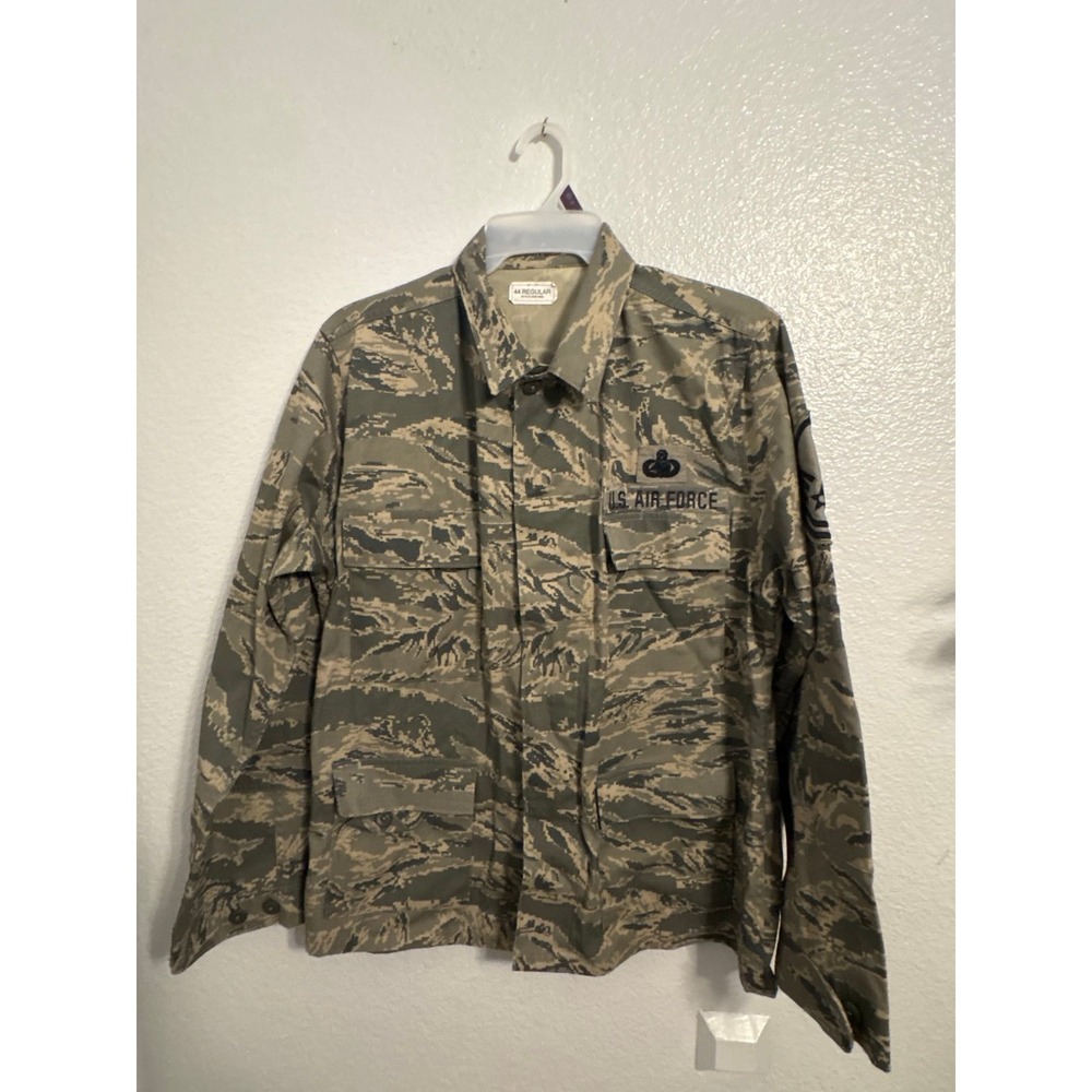 US Air Force ABU Jacket Mens 44 Regular Camo Combat Coat Uniform Shirt USAF Patc